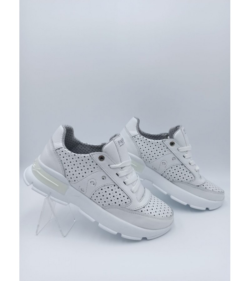 21-31 W Білі (Літо, жіночі, Перфорована шкіра)